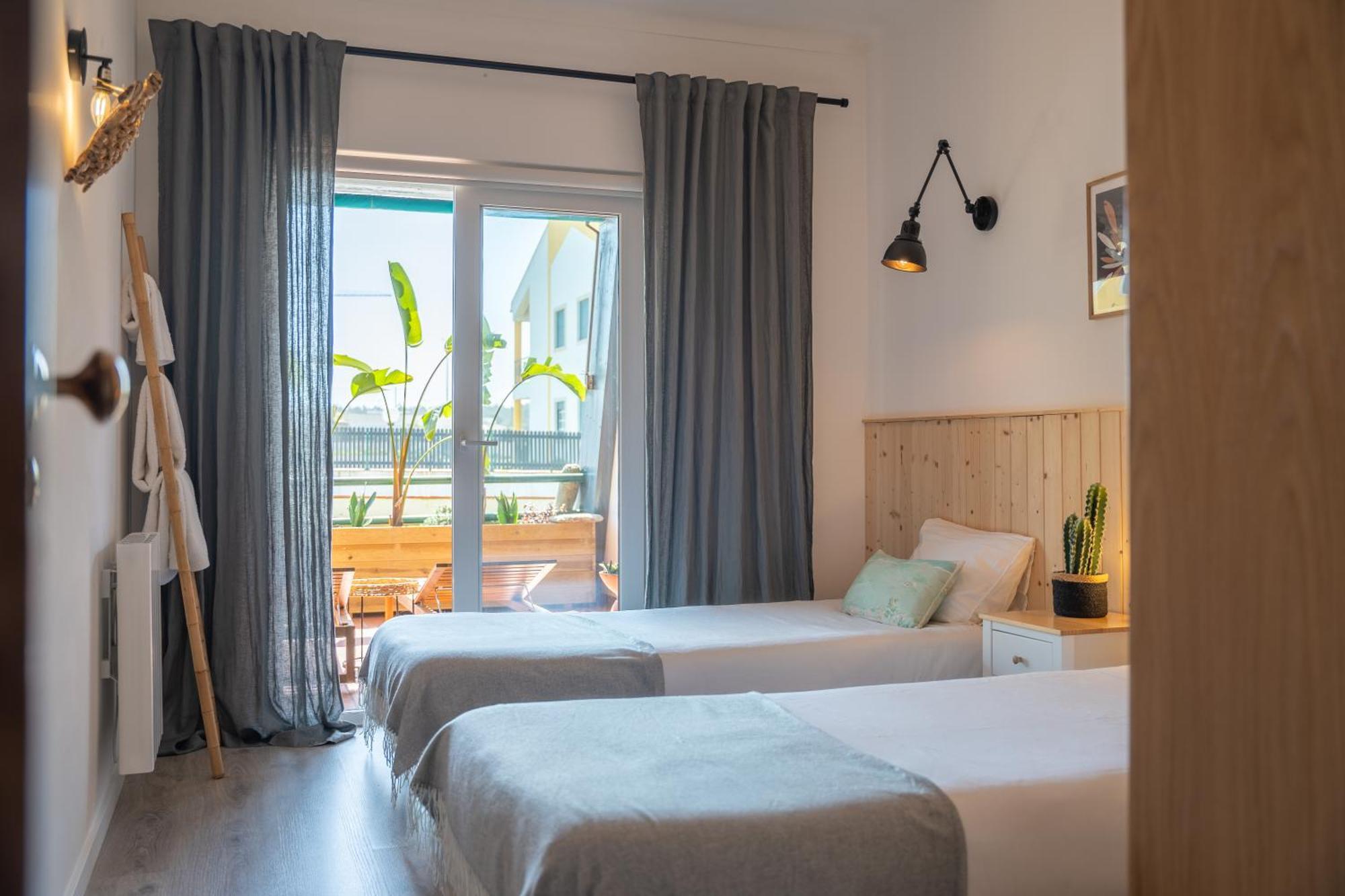 Surf Guesthouse - 7Min Walk To The Beach Pataias Exteriér fotografie